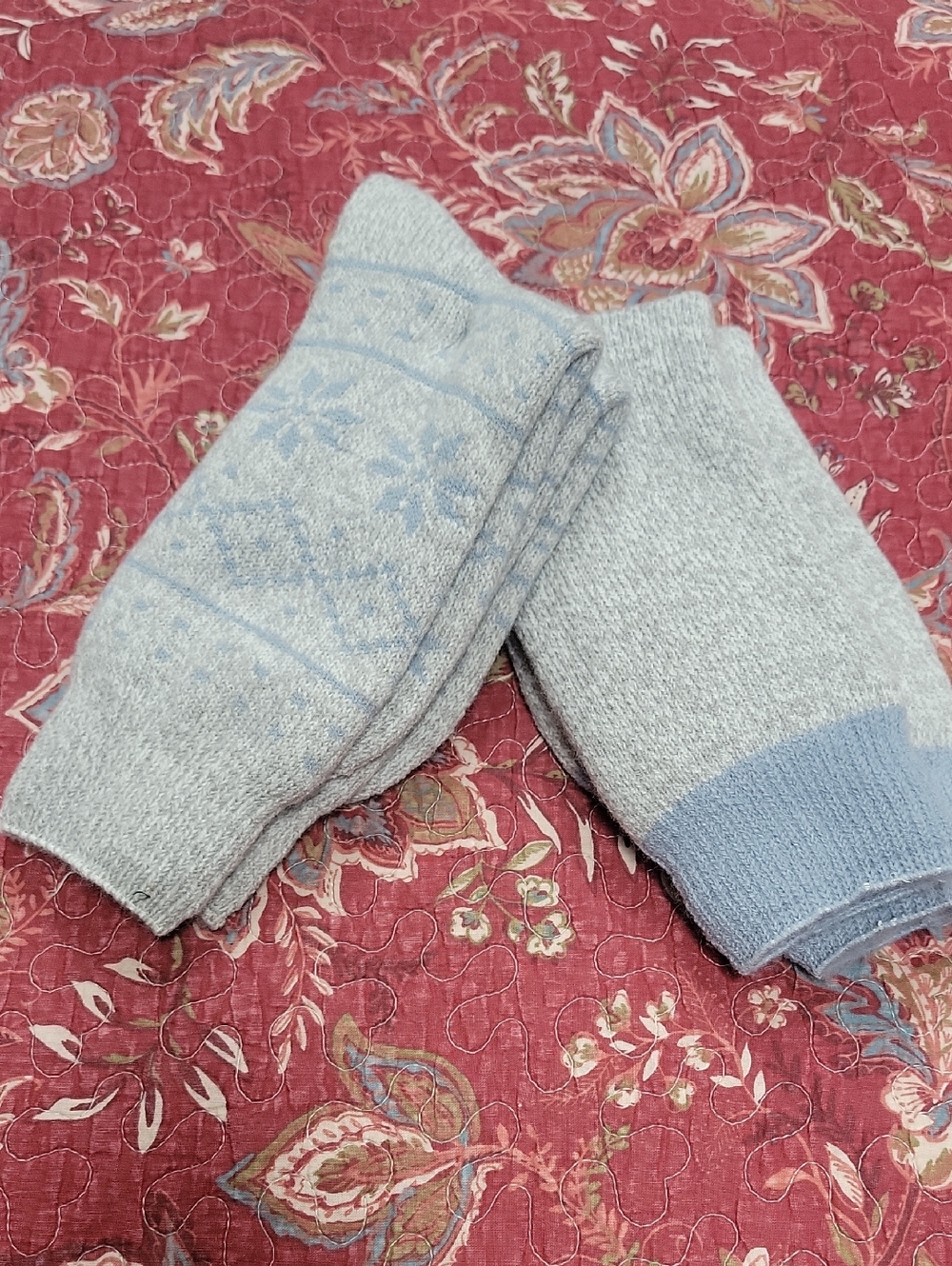 NWT- Lot of 2 Pair Fair Isle Fleece Lined Crew Socks